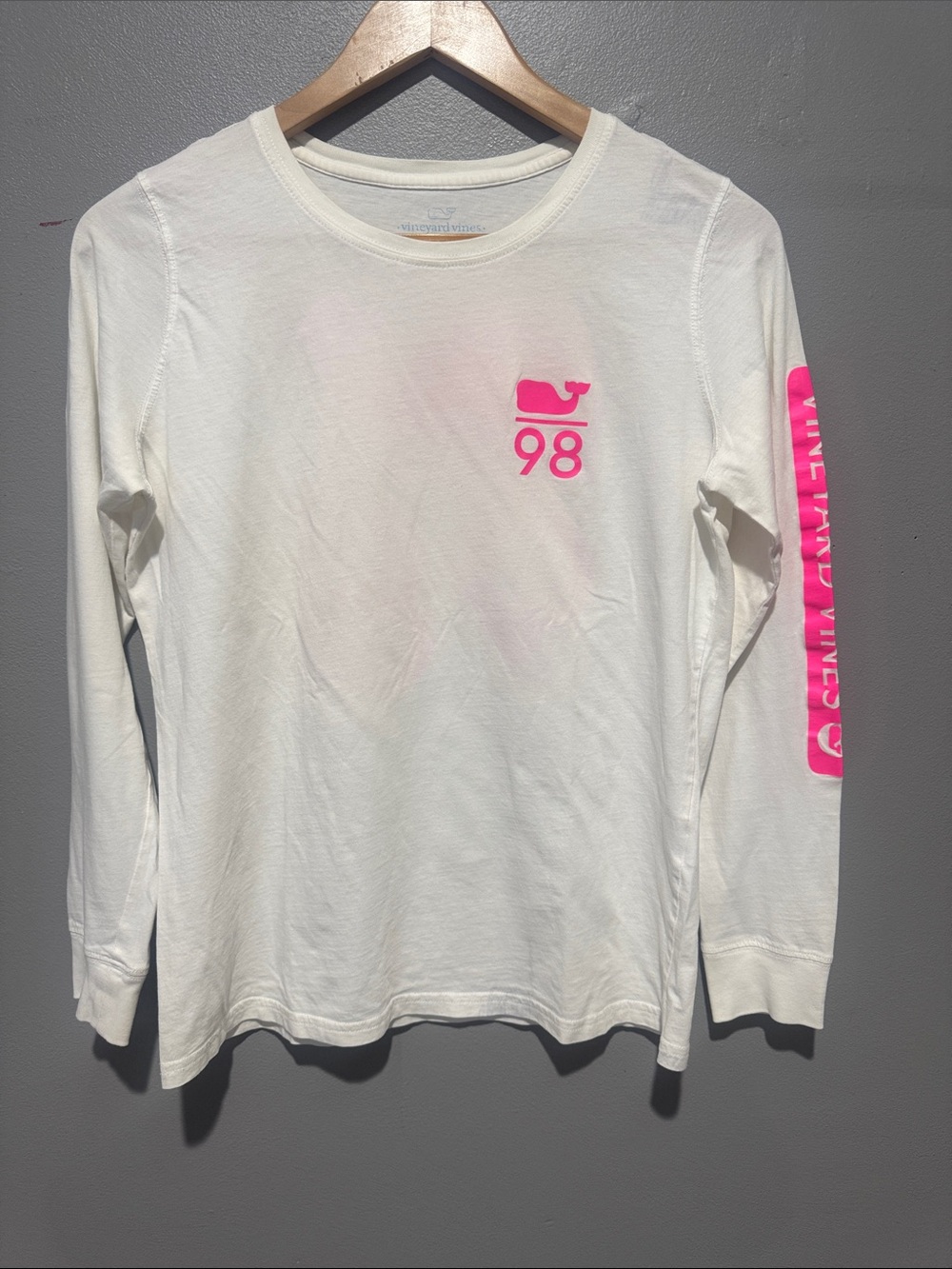 Vineyard Vines women White Long-Sleeve Tee with Neon Pink Logo